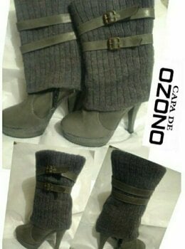 Bota gris Capa de Ozono. de Capa de Ozono de segunda mano - GoTrendier
