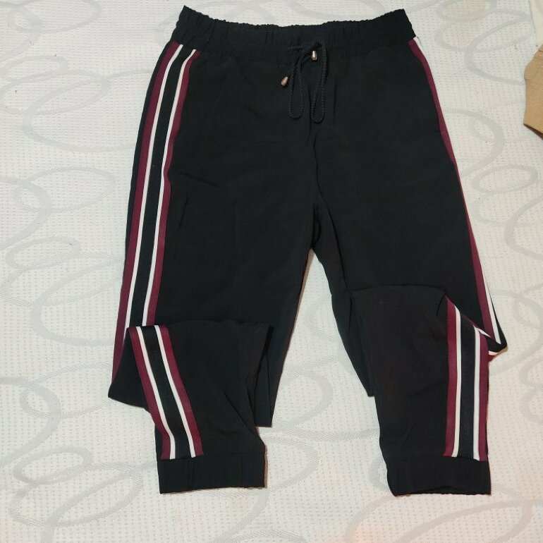 Jogger dama negro #ch de Cklass de segunda mano - GoTrendier