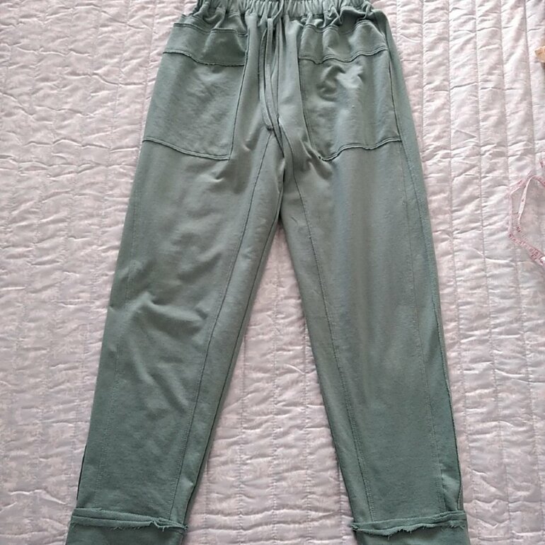 Pantalón de diseño moderno en jeans elásticos delgados para hombre - PEERUS  -