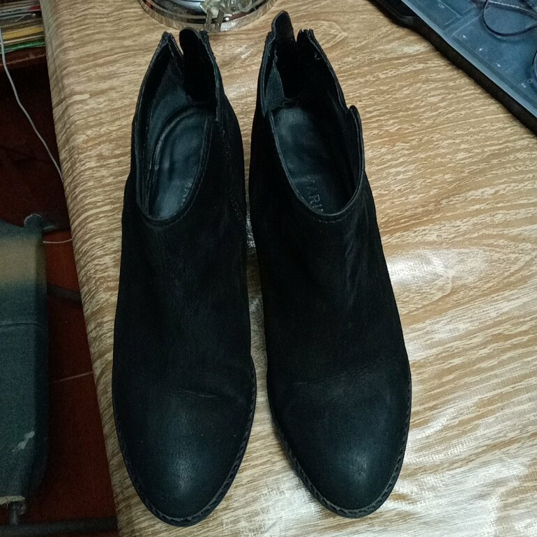 Botines vaqueros negros de piel de C\u0026amp;A de segunda mano - GoTrendier