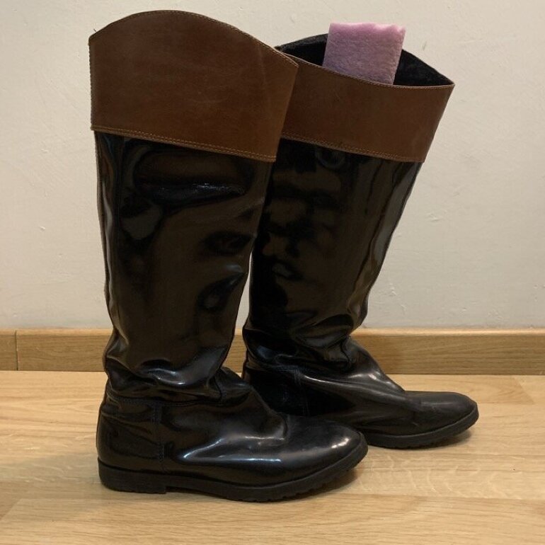 Botas charol Zara de segunda mano - GoTrendier