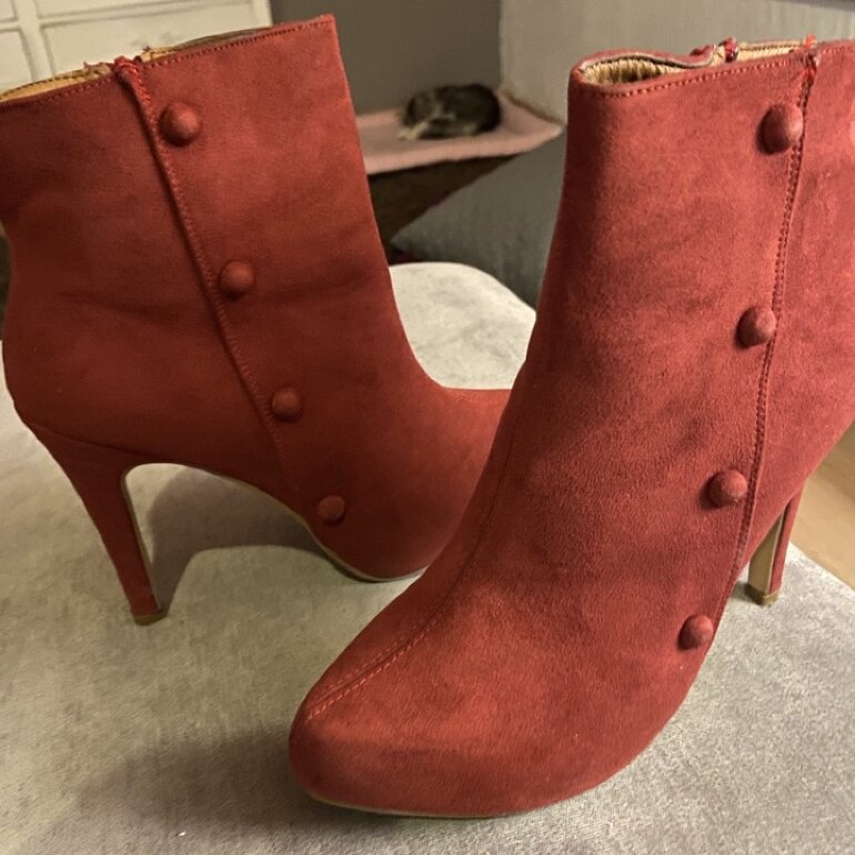Botines Lady Paulina talla 5 de segunda mano - GoTrendier