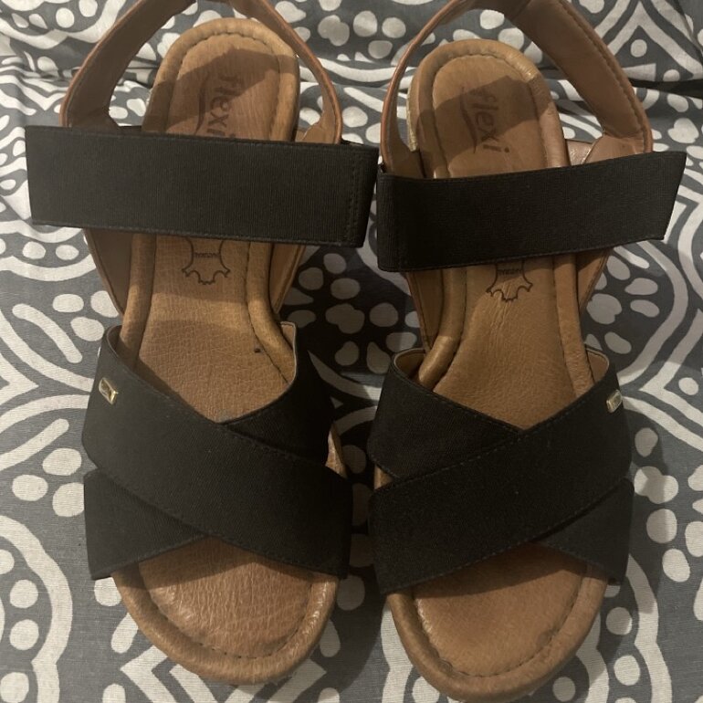 Sandalias de plataforma FLEXI de segunda mano - GoTrendier