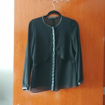 Camisa transparente negra Zara de segunda mano - GoTrendier