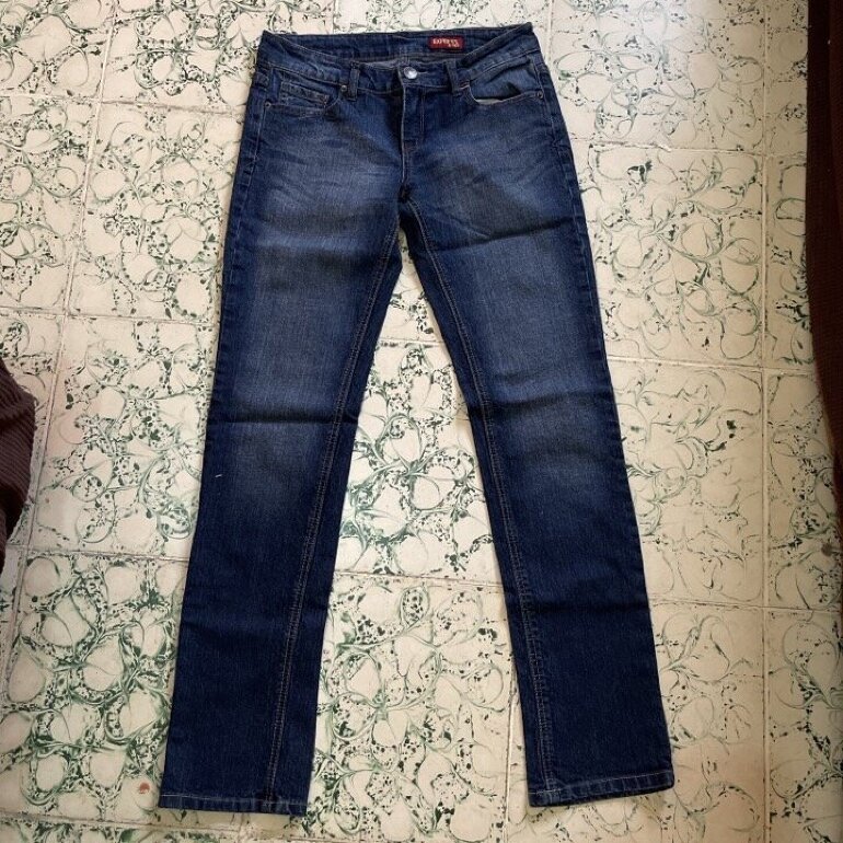 PANTALÓN DE DAMA MARCA EXPRESS de segunda mano - GoTrendier
