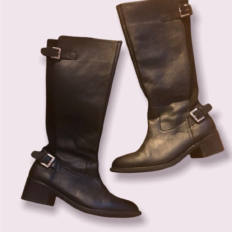 Botas altas con elástico de Andrea de segunda mano - GoTrendier