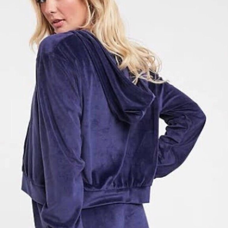 Sudadera de terciopelo azul marino de Arizona de segunda mano - GoTrendier
