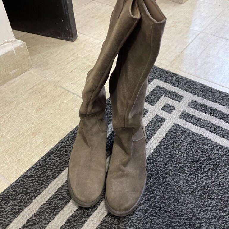 Preciosas Botas ideales para frío de Andrea de segunda mano - GoTrendier