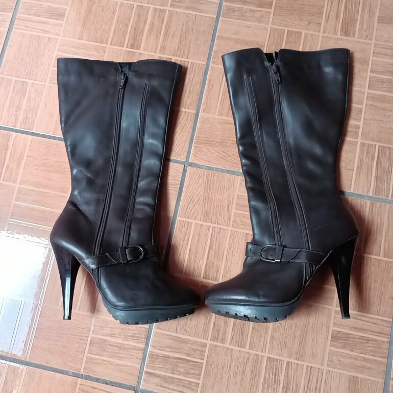 Botas largas color cafe de Sao Paulo de segunda mano - GoTrendier