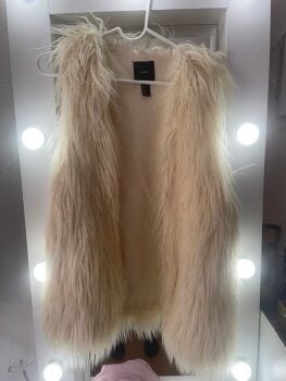 Abrigos de peluche Forever 21 de segunda mano - GoTrendier