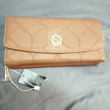 Cartera billetera café de Felianna de segunda mano - GoTrendier