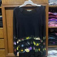 Blusón desigual con encaje !! de segunda mano - GoTrendier