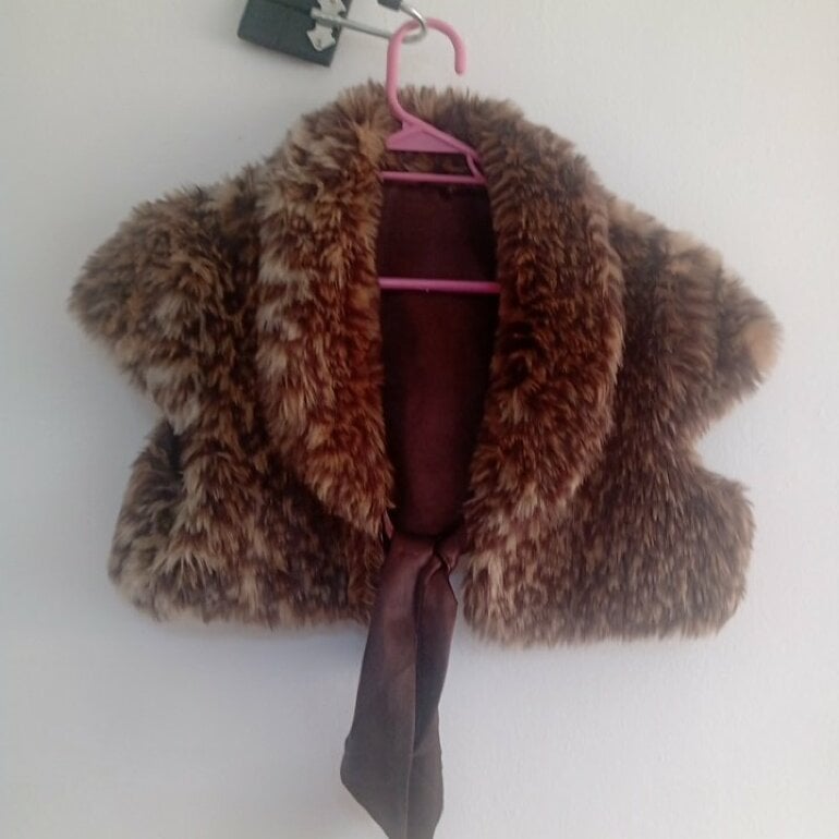 Chaleco peluche animal print. de Forever 21 de segunda mano - GoTrendier