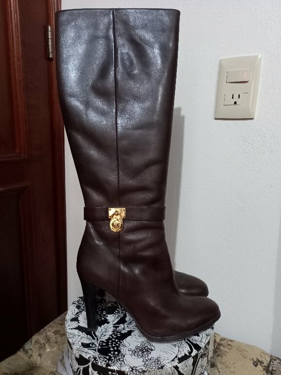 Preciosas 💖 botas MK Originales!! de Michael Kors de segunda mano -  GoTrendier