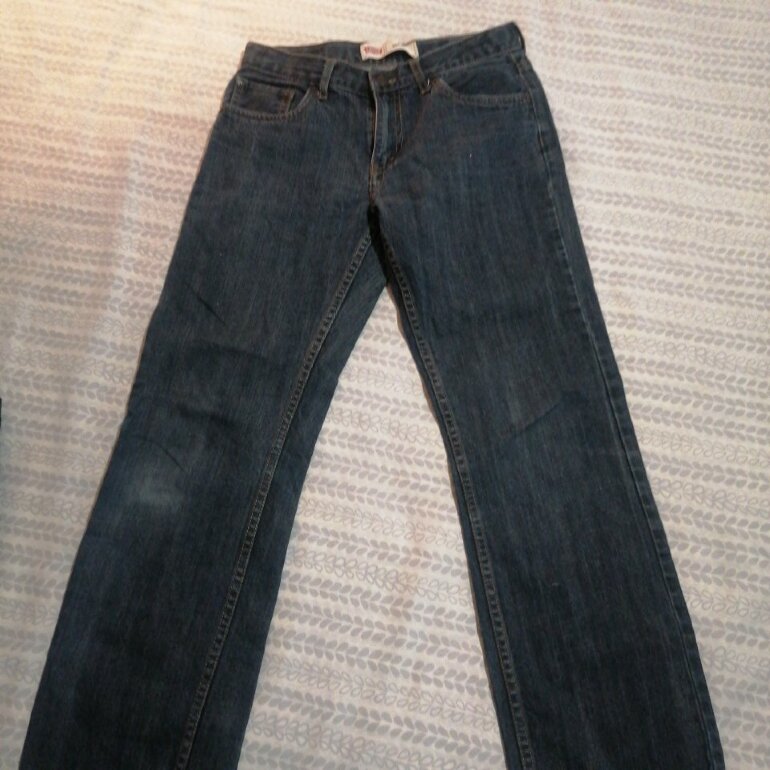 Pantalón levis talla 11- 12 de Levi's de segunda mano - GoTrendier