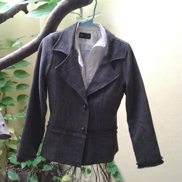 Traje sastre gris oxford de Otras marcas de segunda mano - GoTrendier