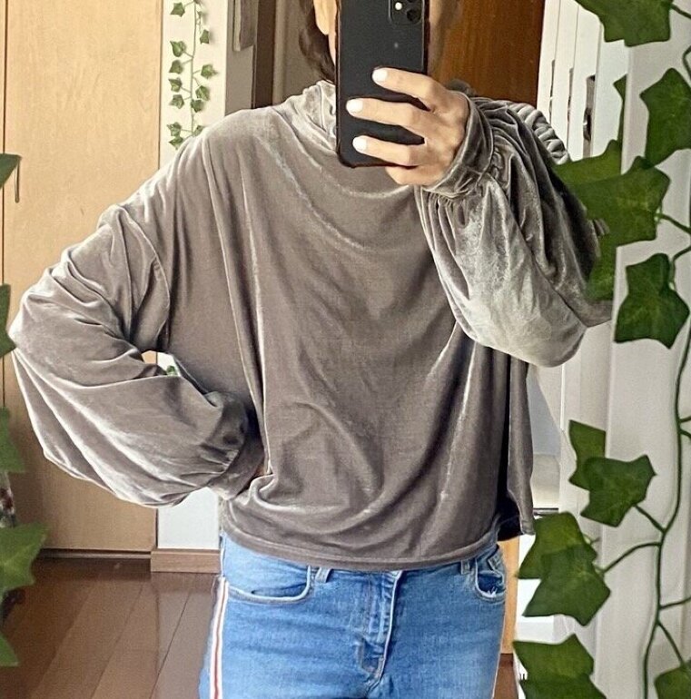 Sudadera terciopelo Zara de segunda mano - GoTrendier