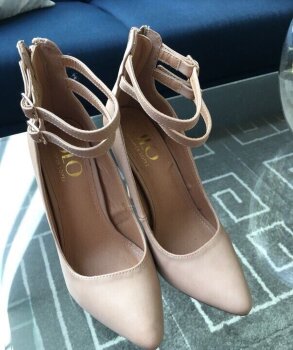 Todos los modelos de la colección de zapatos de Jennifer Lopez que reflejan  al máximo su personalidad