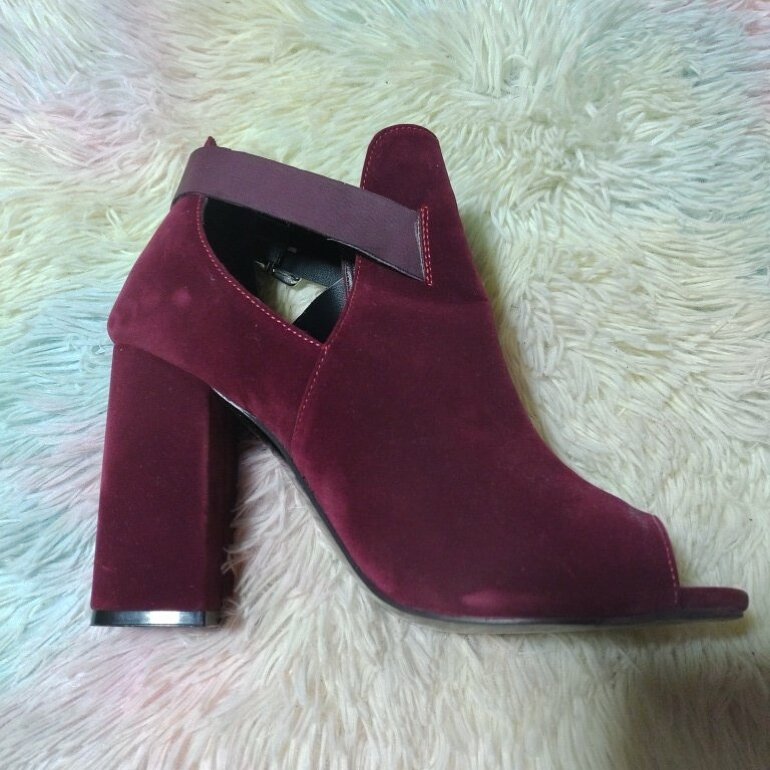 Zapatillas gamuza vino de essare de segunda mano - GoTrendier