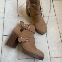 Botines Pull\u0026amp;bear camel de Pull \u0026amp; Bear de segunda mano - GoTrendier
