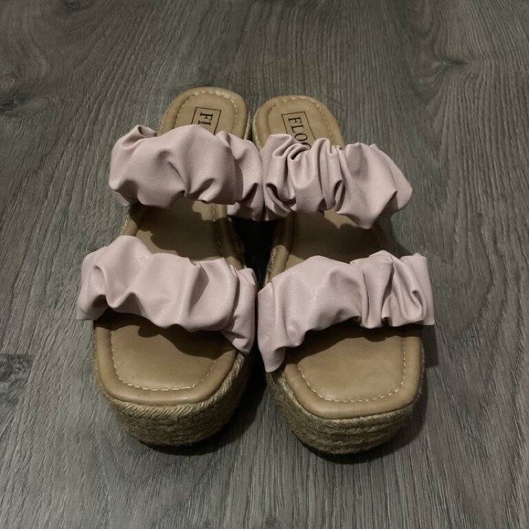 Zapatos plataforma color palo rosa de Floga de segunda mano - GoTrendier