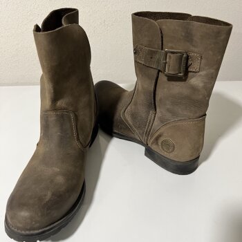 Botas de gamuza Levi's de segunda mano - GoTrendier