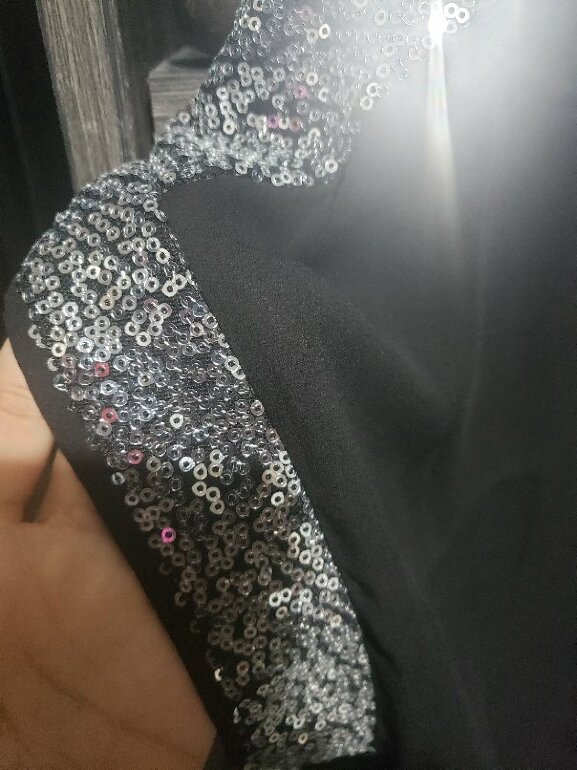 Blusa con brillos de Shein de segunda mano GoTrendier