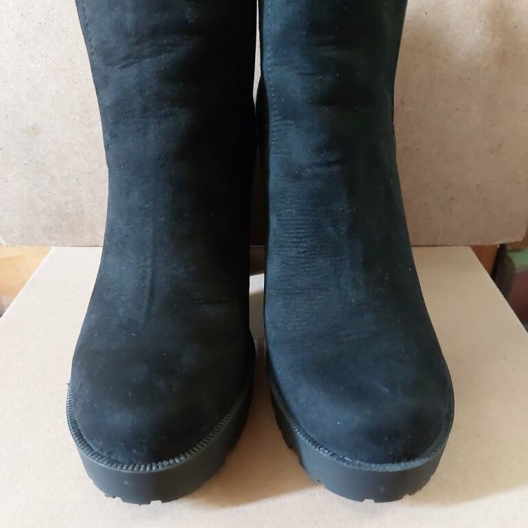 Botin negro con tacón de Refill New york de segunda mano - GoTrendier