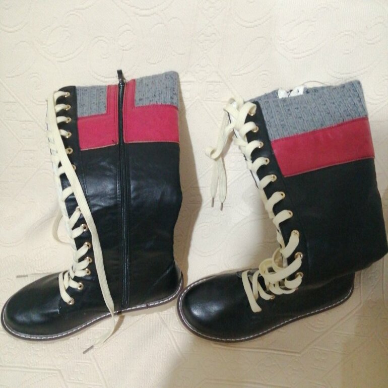 Botas negras semi nuevas de Shein de segunda mano - GoTrendier