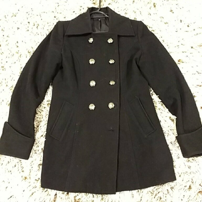 Abrigo de paño color negro. de Carol Rose de segunda mano - GoTrendier