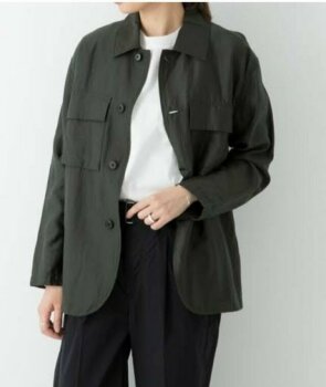 Zara blusa verde militar de segunda mano - GoTrendier