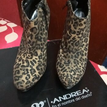Botines animal print Andrea de segunda mano - GoTrendier