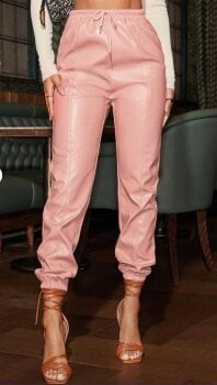Pantalon vinipiel rosa de sin marca de segunda mano - GoTrendier