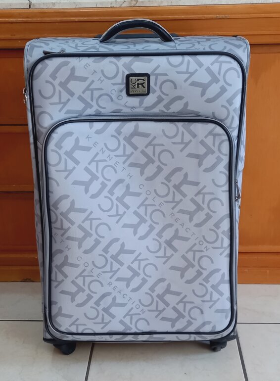 Maleta para Viaje Kenneth Col de Kenneth Cole Reaction de segunda mano -  GoTrendier