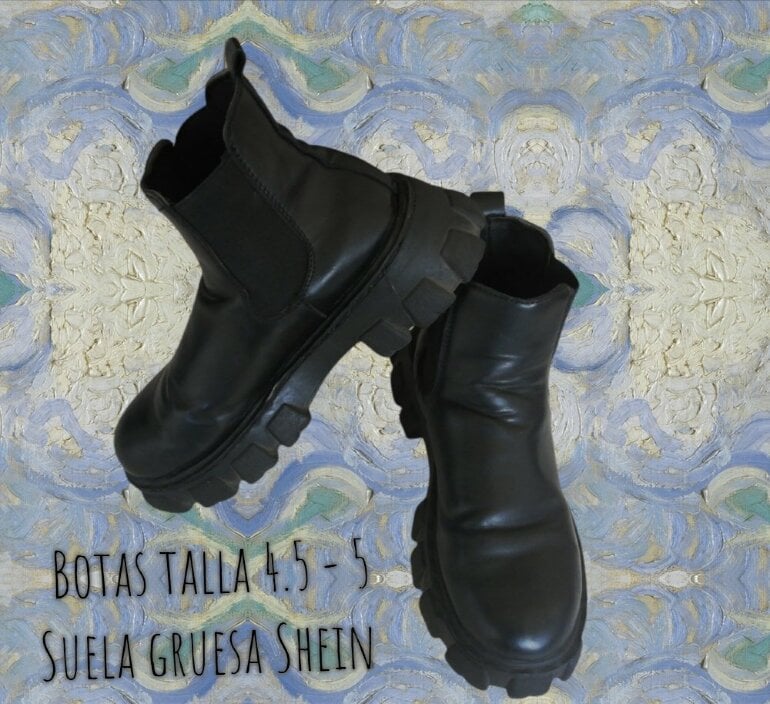 BOTAS CORTAS NEGRAS de Shein de segunda mano - GoTrendier