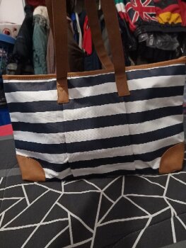 Bolso a Rayas 💙🤍⚓ de Cyzone de segunda mano - GoTrendier