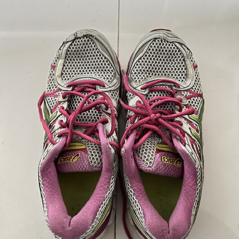 Tenis asics multicolor de segunda mano - GoTrendier