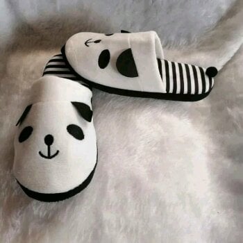 Sandalias con peluche Shein de segunda mano - GoTrendier