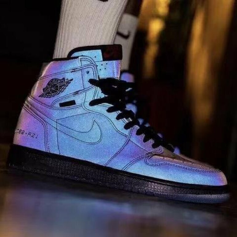 Tennis Air Jordan 1 reflectivo de Otras marcas de segunda mano - GoTrendier