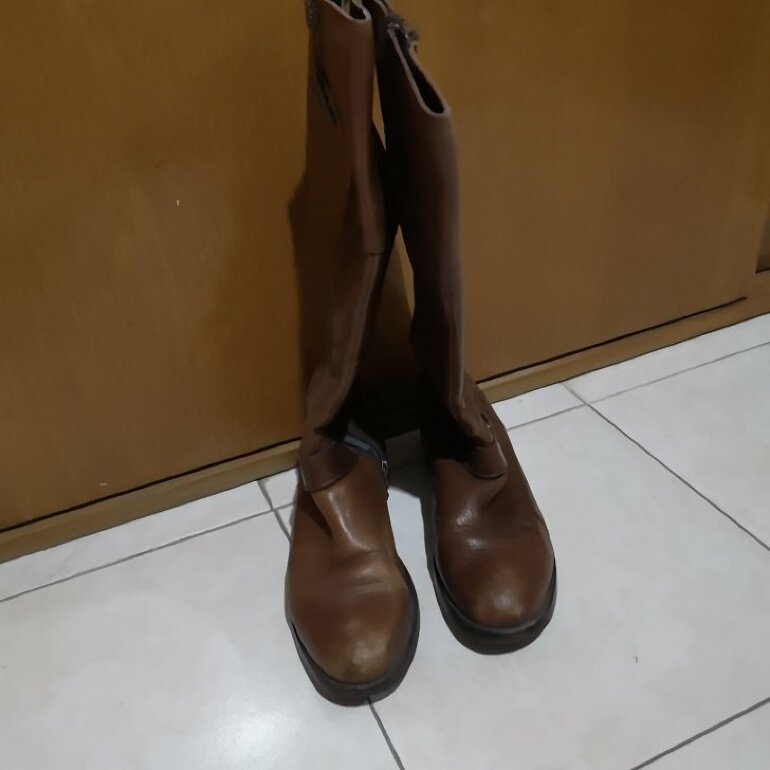 Botas largas café 25.5 de Gillio de segunda mano - GoTrendier