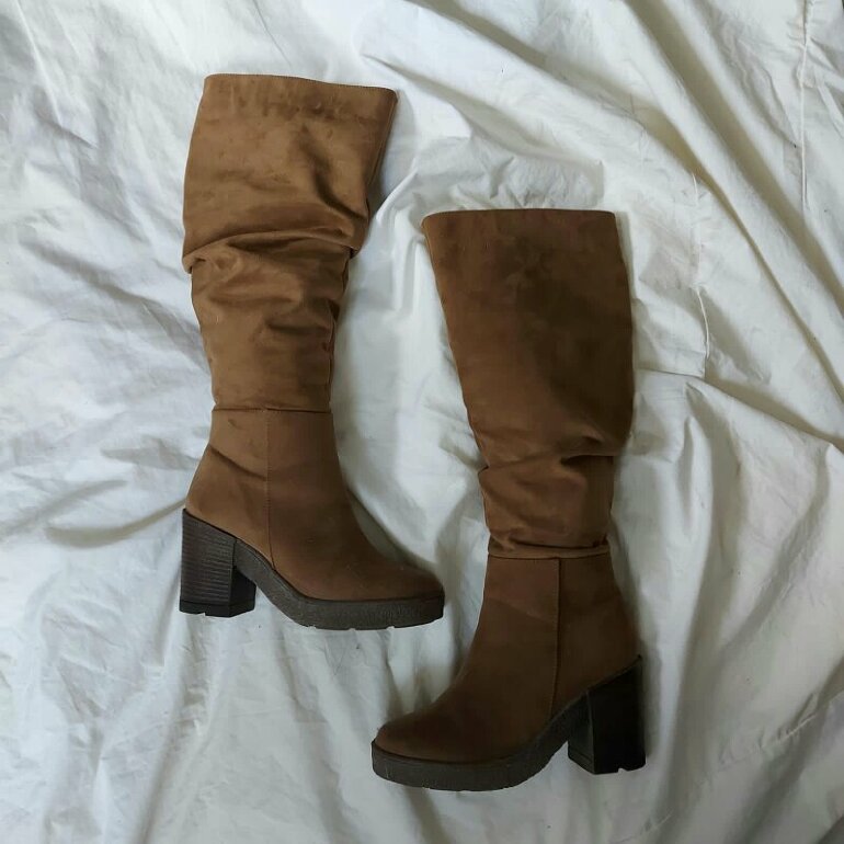 Botas cafes de plataforma de Capa de Ozono de segunda mano - GoTrendier