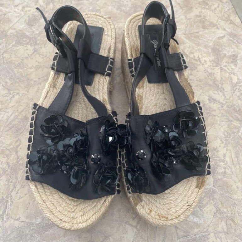 Sandalias negras Stradivarius de segunda mano - GoTrendier