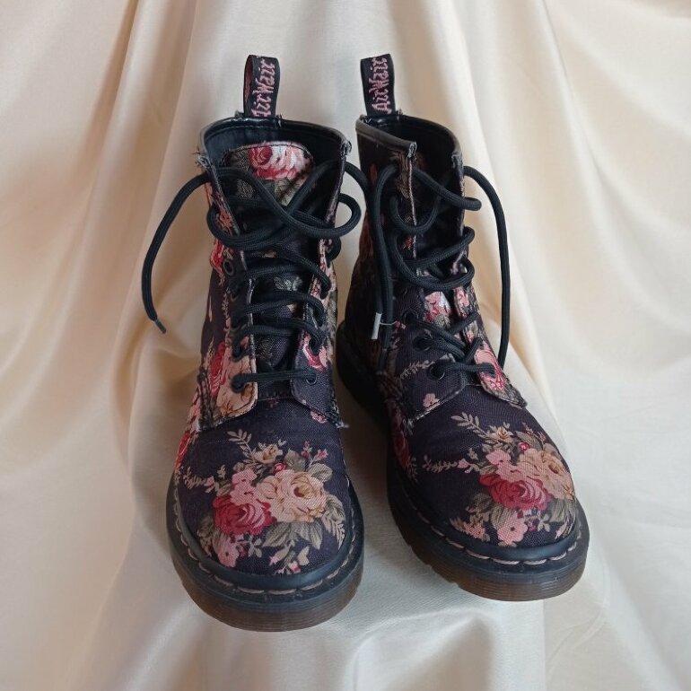 Botas Dr Martens Victorian originales de Dr. Martens de segunda mano -  GoTrendier