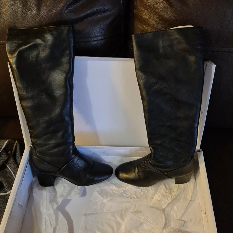 Botas largas westies de segunda mano - GoTrendier