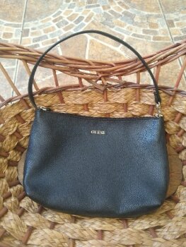 Bolsa, mariconera o para guardar cosméti de GUESS de segunda mano -  GoTrendier