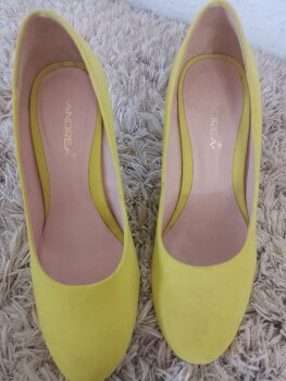 Zapatillas Andrea amarillas de segunda mano - GoTrendier