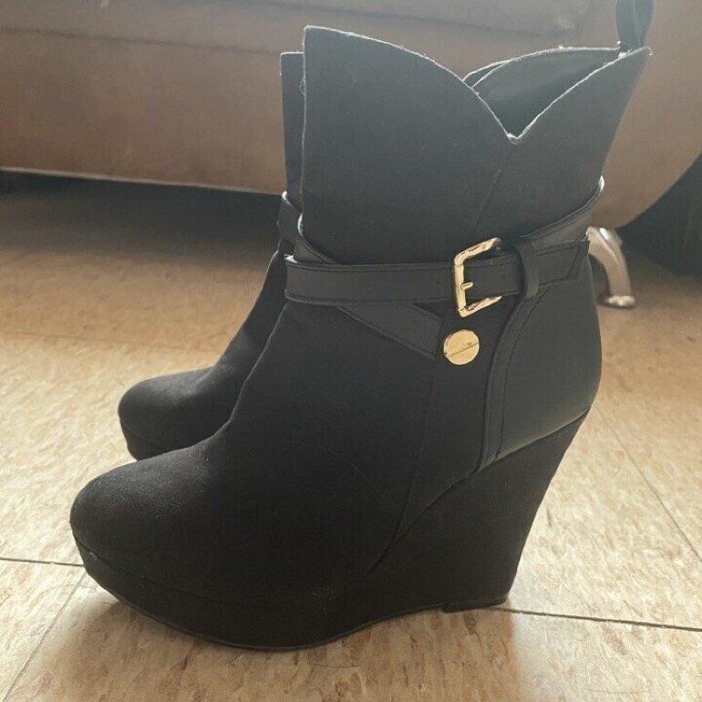 Botas gamuza negras de Dorothy Gaynor de segunda mano - GoTrendier