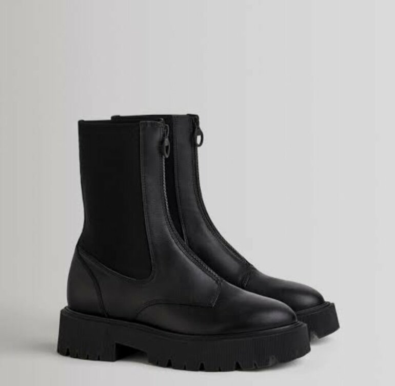 BOTINES DE PIEL SUELA TRACK de Bershka de segunda mano - GoTrendier