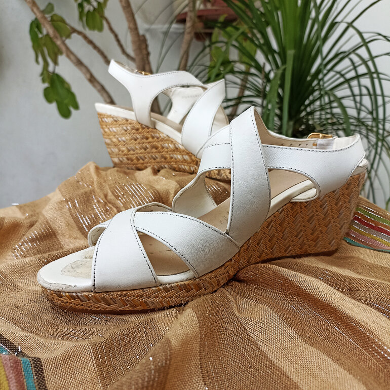 Regalo Sandalias flexi blancas de segunda mano - GoTrendier