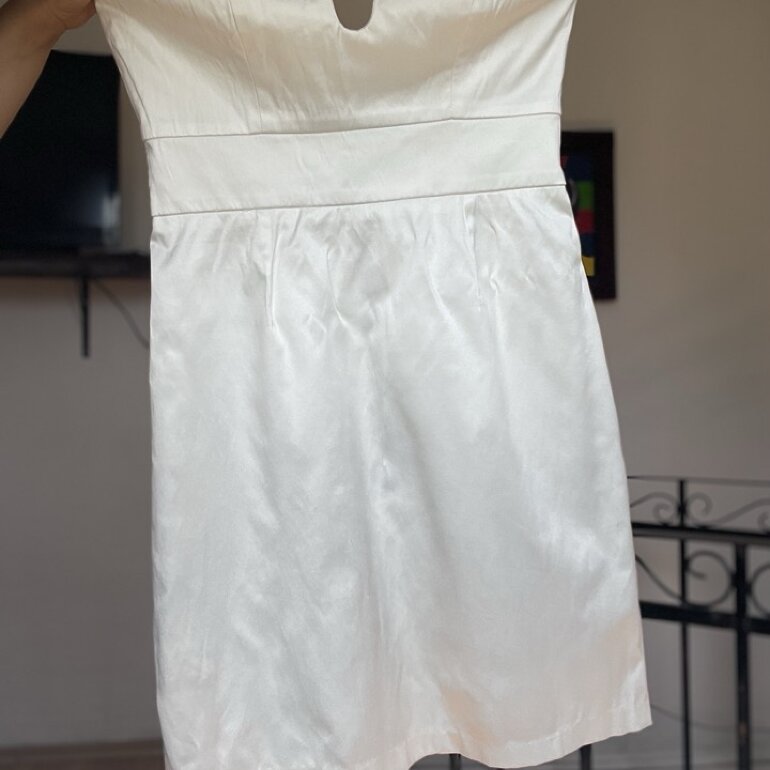 Vestido de fiesta de LOB de segunda mano - GoTrendier